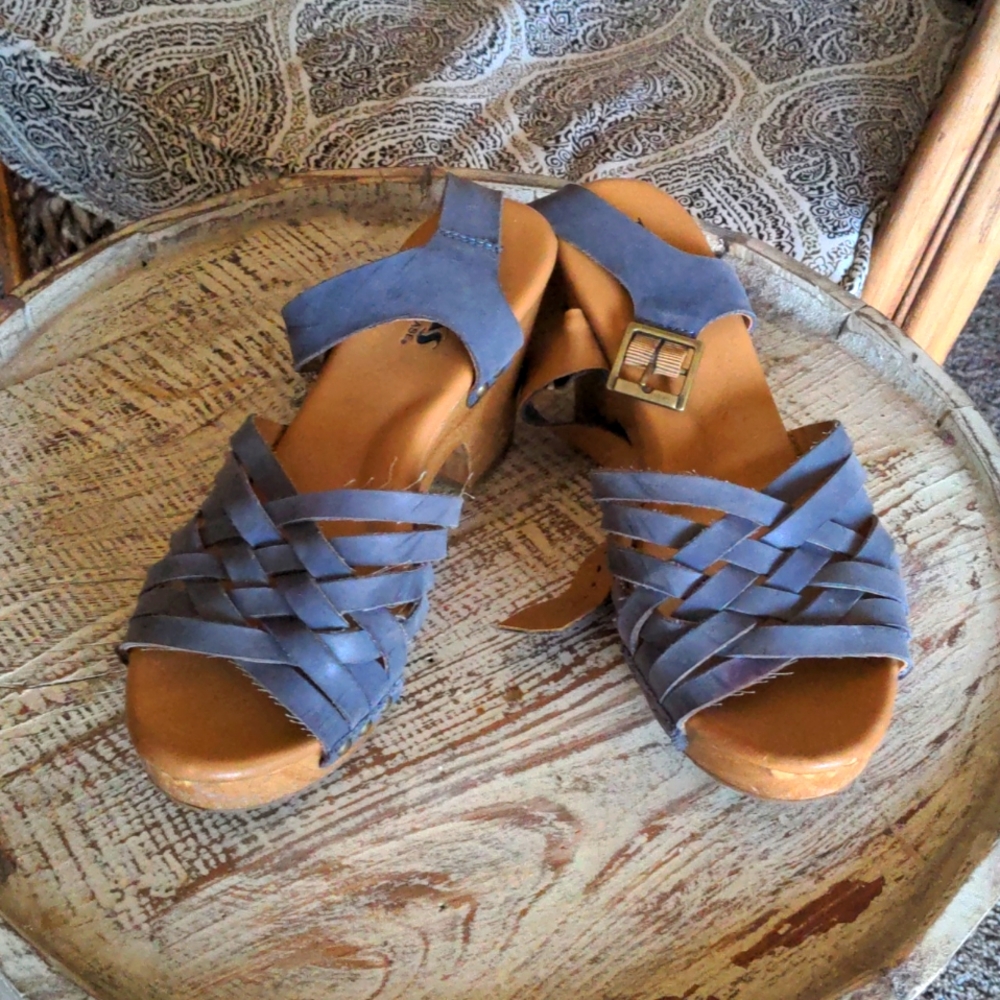 Kork-Ease size 9 leather sandles